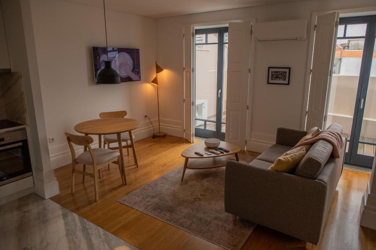 Spacious Studio W/ Balcony & Ac By Lovelystay OOporto Exterior foto