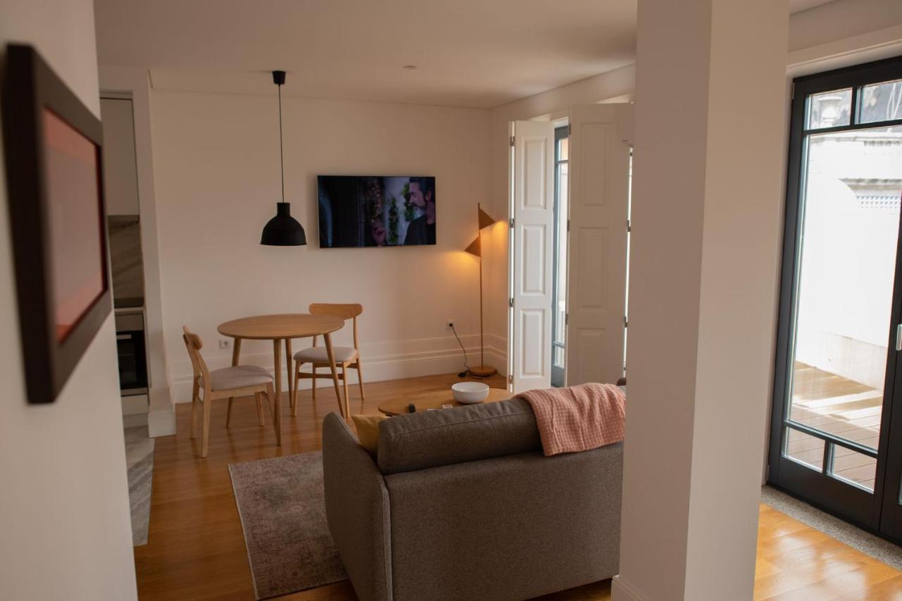 Spacious Studio W/ Balcony & Ac By Lovelystay OOporto Exterior foto