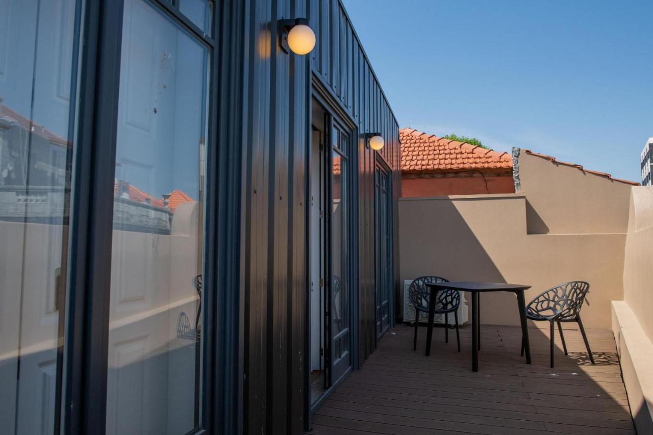 Spacious Studio W/ Balcony & Ac By Lovelystay OOporto Exterior foto